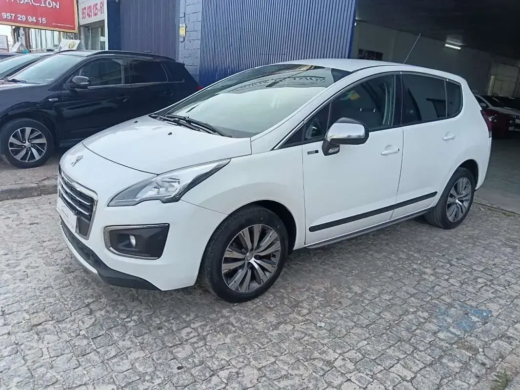 Usado Peugeot 3008 Active 131 CV (96 kW) 2016 Blanco SUV
