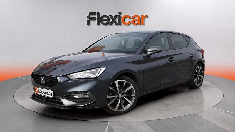 Usado Seat Leon FR 150 CV (110 kW) 2021 Gris Utilitario