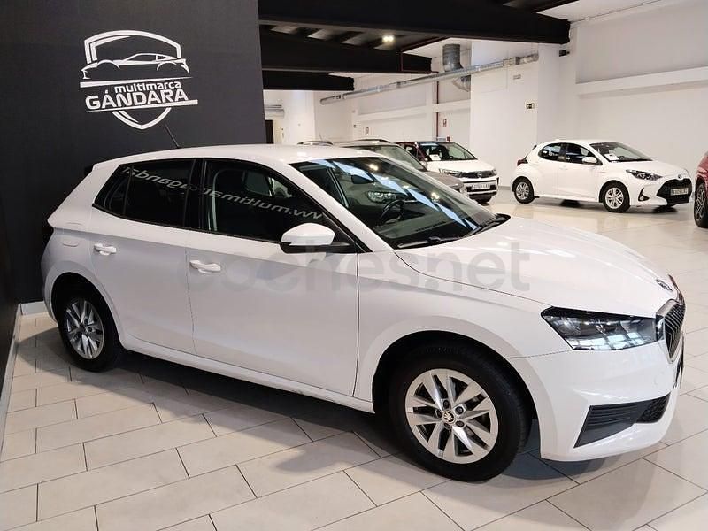 Usado Skoda Fabia Ambition 95 CV (69 kW) 2022 Blanco Utilitario