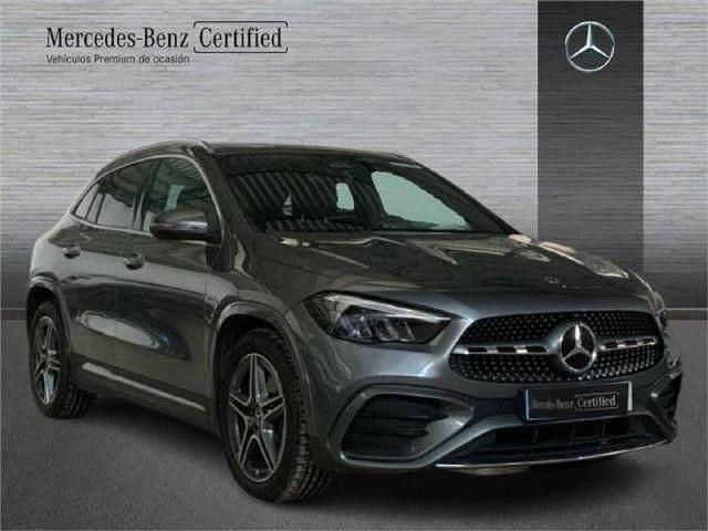 Usado Mercedes GLA200 AMG line 163 CV (119 kW) 2026 Gris montana SUV
