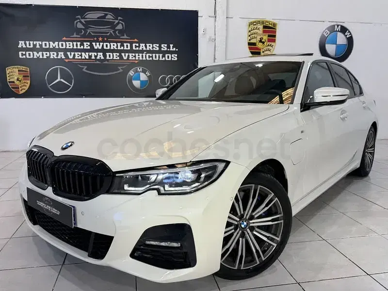 Usado BMW 330e Comfort Edition 292 CV (214 kW) 2020 Blanco Berlina