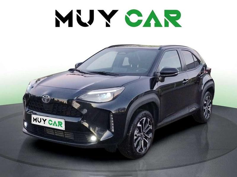 Usado Toyota Yaris Cross Style 116 CV (85 kW) 2025 Negro SUV