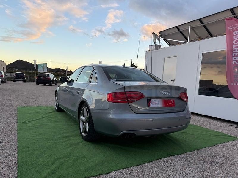 Usado Audi A4 S-Line 143 CV (105 kW) 2008 Azul Berlina