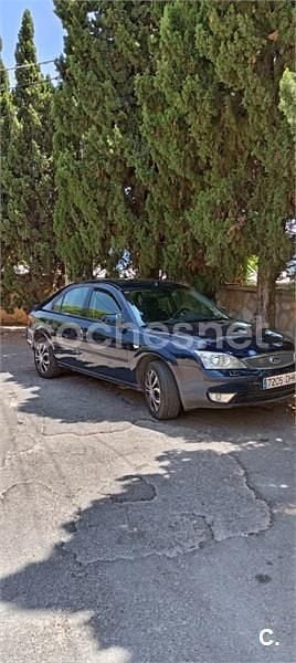Azul Usado 2005 Ford Mondeo Futura Berlina | 2900 € (Precio justo) - Imagen 1/4