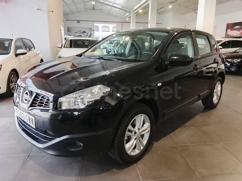 Usado Nissan Qashqai Visia 150 CV (110 kW) 2010 Negro SUV