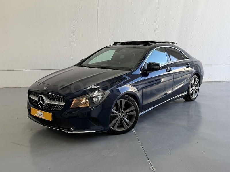 Usado Mercedes CLA200 136 CV (100 kW) 2018 Azul Berlina