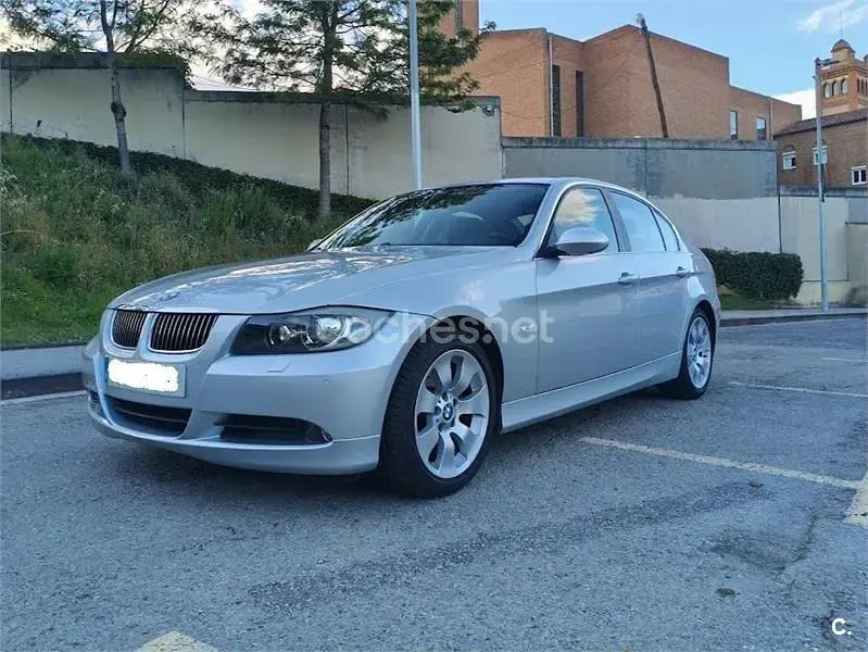 Usado BMW 325 218 CV (160 kW) 2007 Gris / plata Berlina