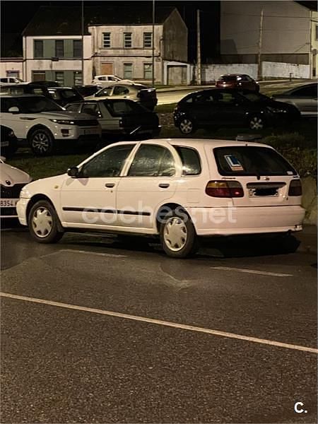 Usado Nissan Almera 75 CV (55 kW) 1995 Blanco Berlina