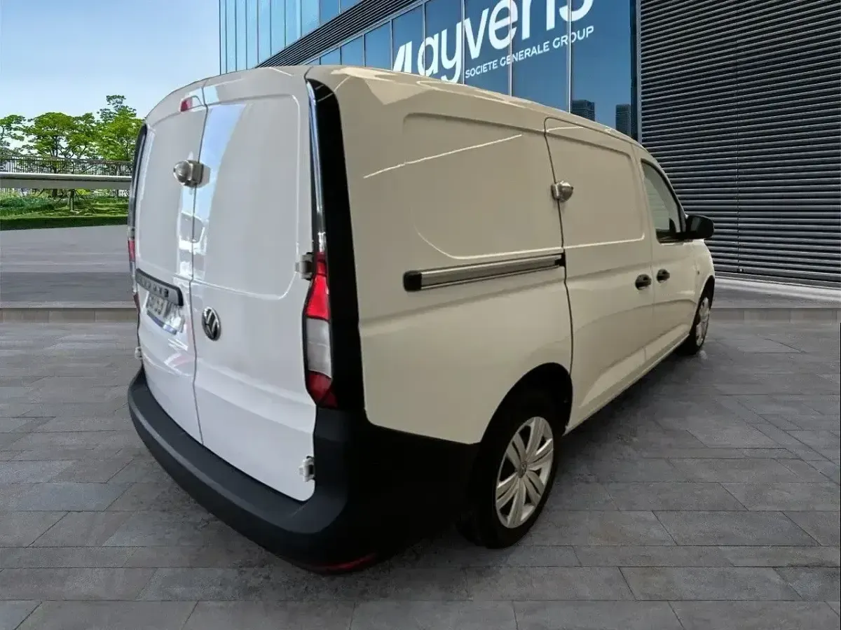 Usado VW Caddy 102 CV (75 kW) 2023 Blanco Monovolumen