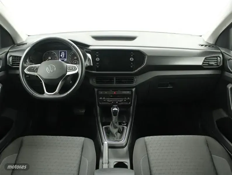 Usado VW T-Cross Advance 110 CV (80 kW) 2022 Gris SUV