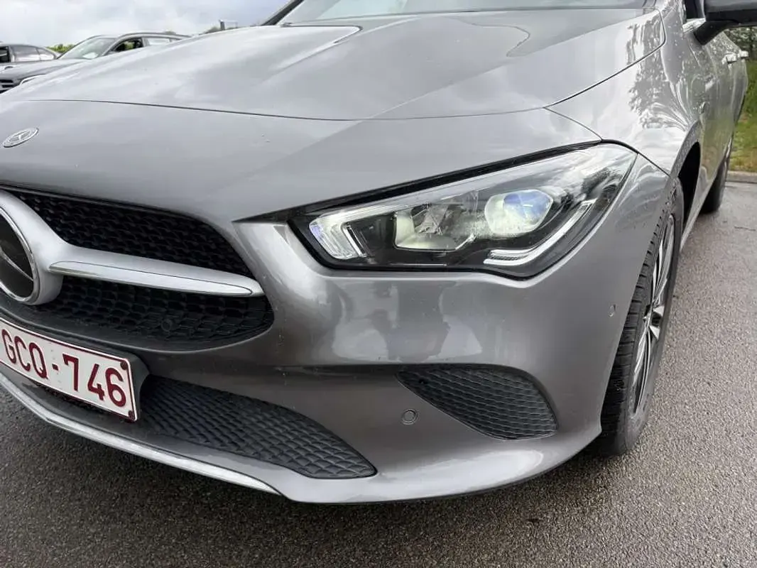 Usado Mercedes CLA250e Shooting Brake 218 CV (160 kW) 2020 Gris Familiar