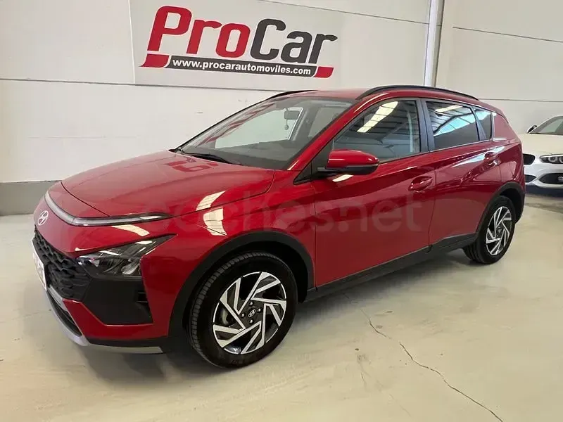 Usado Hyundai Bayon 100 CV (73 kW) 2024 Granate SUV