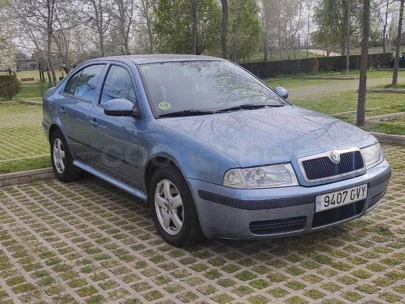 Occasion Skoda Octavia 105 ch (77 kW) 2010 Gris Berline