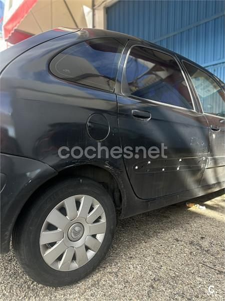 Usado Citroën Xsara Picasso 110 CV (80 kW) 2005 Negro Monovolumen