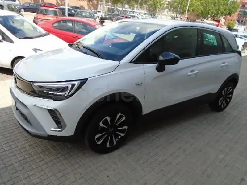 Usado Opel Crossland X Elegance 110 CV (80 kW) 2024 Blanco SUV