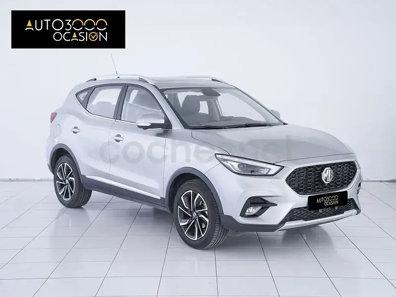 Usado MG ZS Comfort 111 CV (81 kW) 2023 Gris / plata SUV