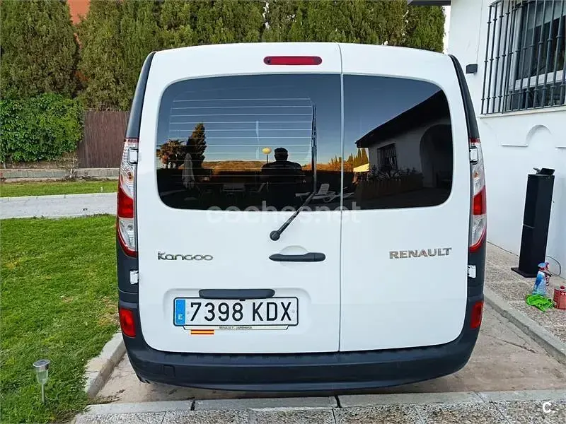 Usado Renault Kangoo 90 CV (66 kW) 2017 Blanco Monovolumen