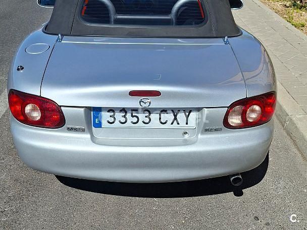 Gris / plata Usado 2004 Mazda MX5 Active Descapotable | 8900 € (Un poco caro) - Imagen 1/4