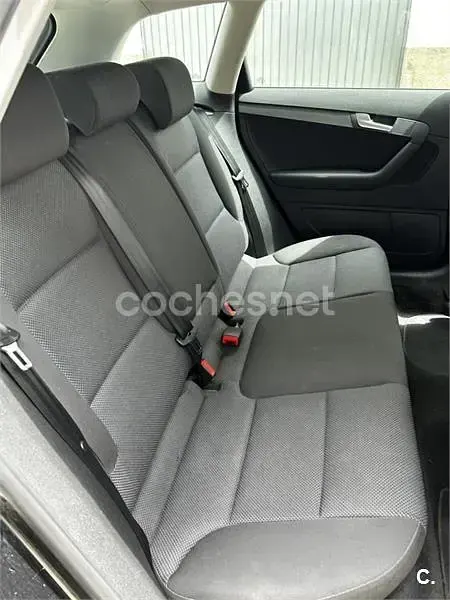 Usado Audi A3 Attraction 105 CV (77 kW) 2011 Negro Utilitario