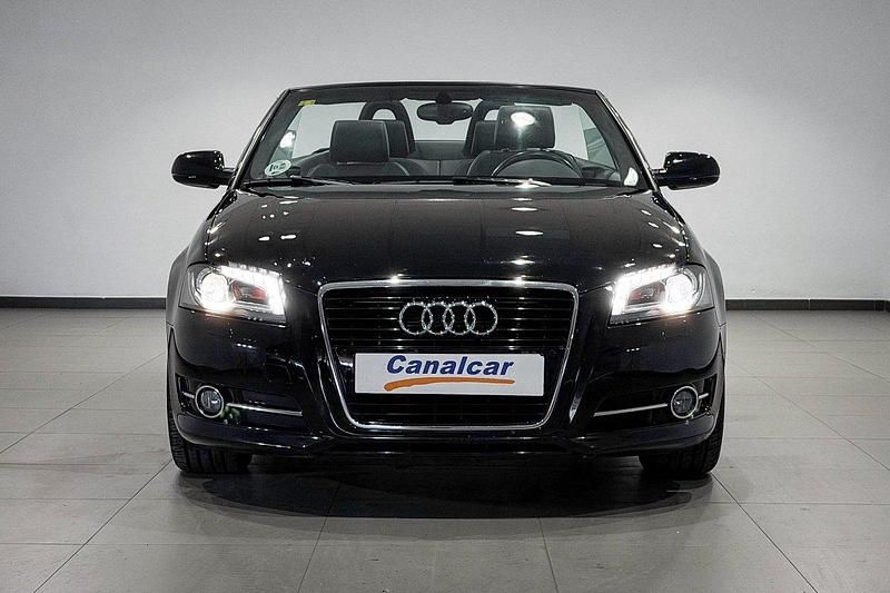 Usado Audi A3 Ambition 140 CV (102 kW) 2012 Negro Utilitario