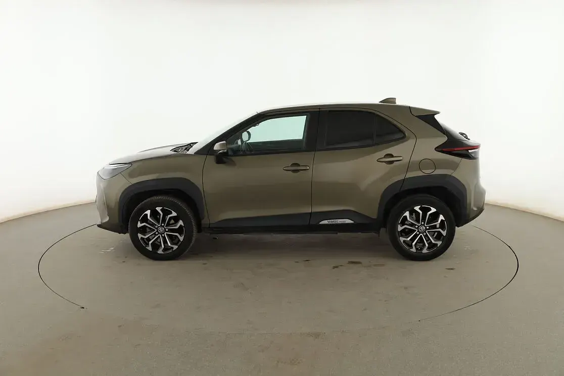 Usado Toyota Yaris Cross Active 116 CV (85 kW) 2022 Verde SUV