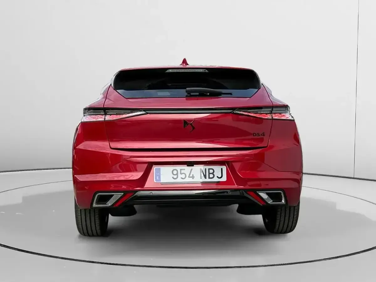 Usado DS Automobiles DS4 Performance 131 CV (96 kW) 2024 Rojo Berlina
