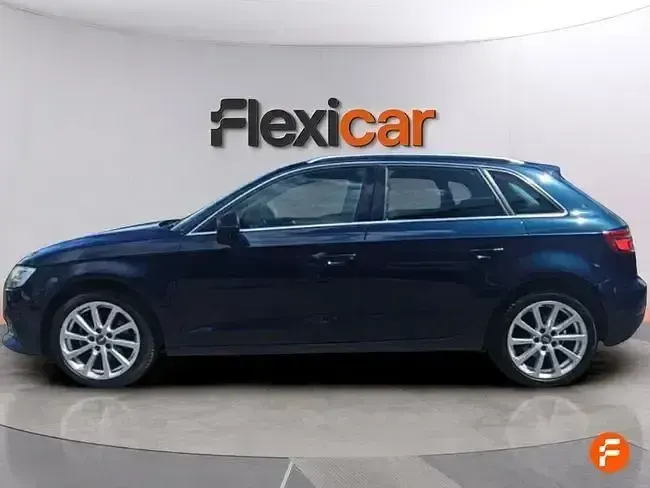Usado Audi A3 116 CV (85 kW) 2017 Azul Berlina