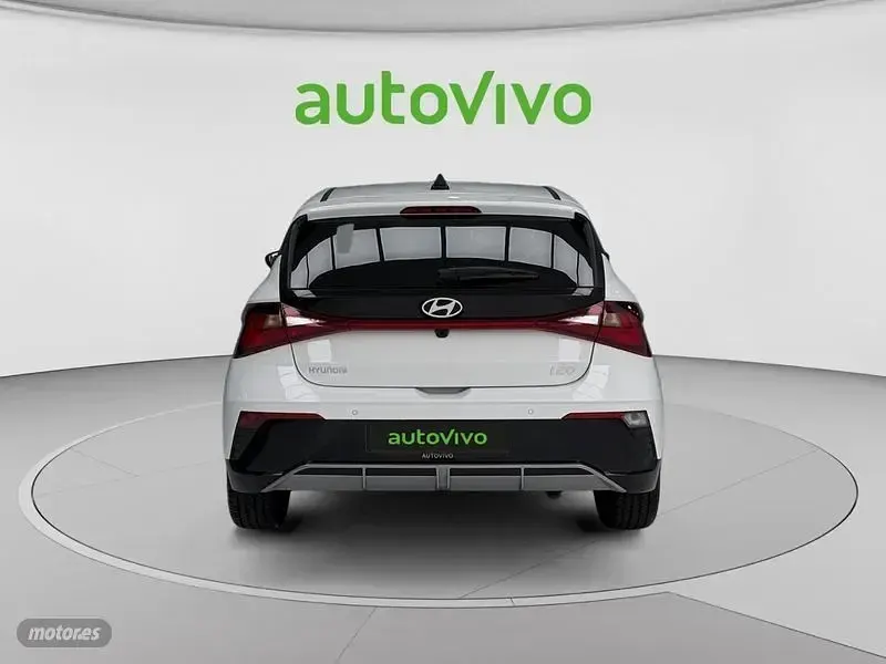 Nuevo Hyundai i20 100 CV (73 kW) 2025 Blanco Utilitario