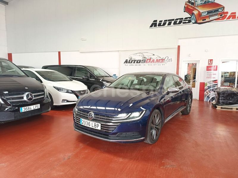 Azul Usado 2019 VW Arteon Elegance Berlina | 22.990 € (Precio justo) - Imagen 1/4