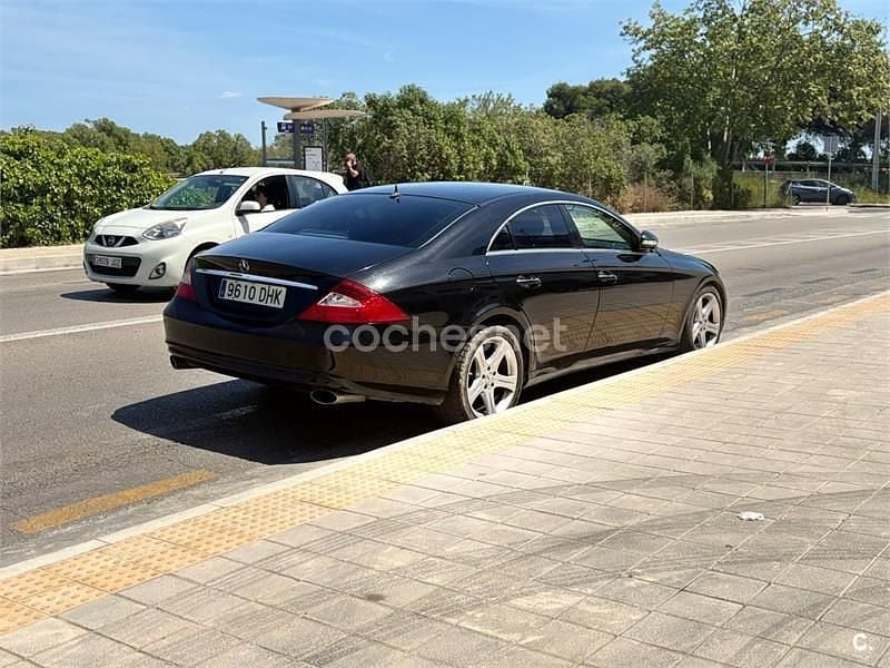 Usado Mercedes CLS350 272 CV (200 kW) 2005 Negro Berlina