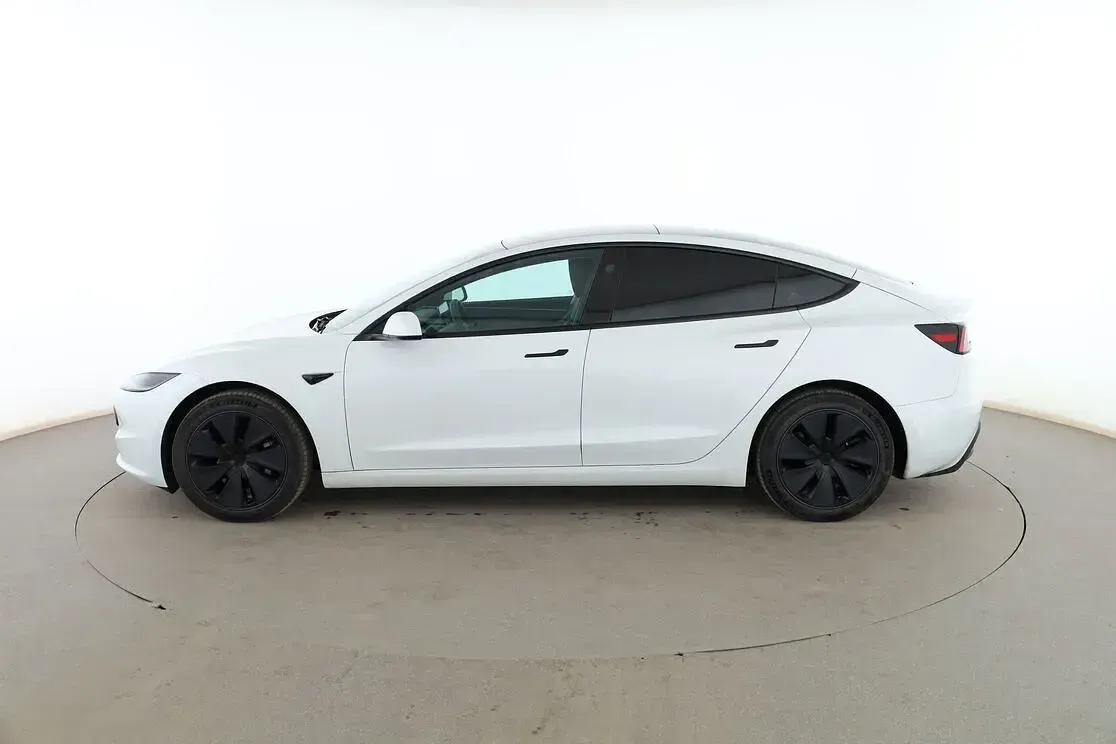 Usado Tesla Model 3 Standard Range 208 kW (283 CV) 2023 Blanco Berlina