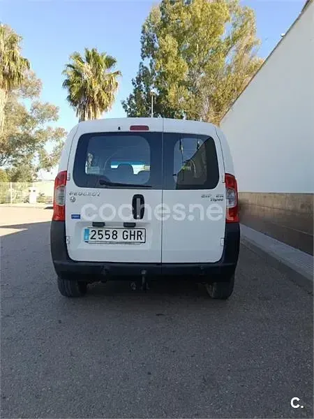 Usado Peugeot Bipper 68 CV (50 kW) 2009 Blanco Monovolumen