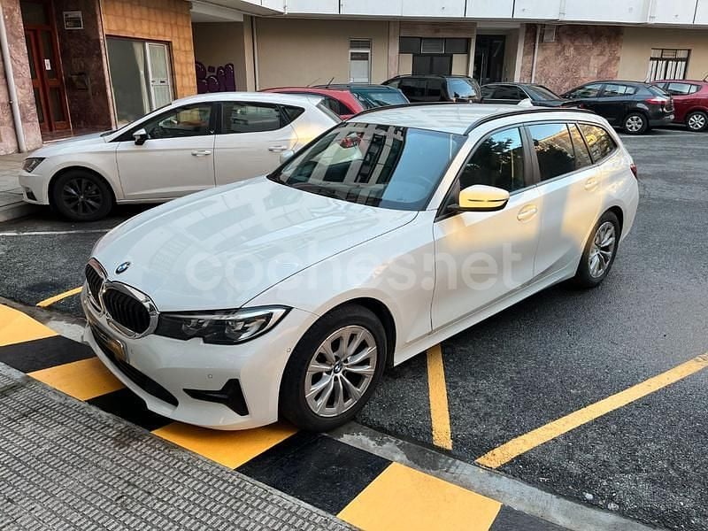 Usado BMW 318 150 CV (110 kW) 2021 Blanco Familiar