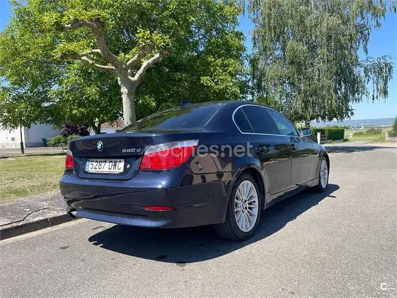 Usado BMW 520 163 CV (119 kW) 2006 Azul Berlina