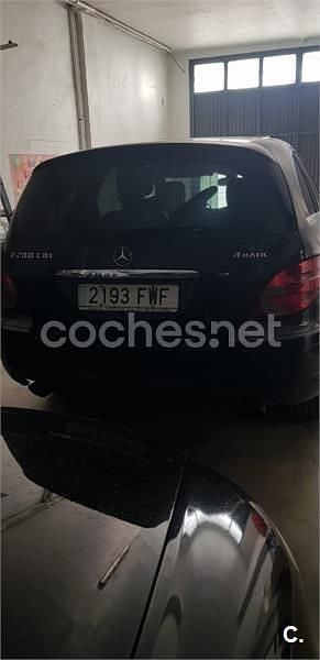 Usado Mercedes R280 190 CV (139 kW) 2007 Negro Monovolumen