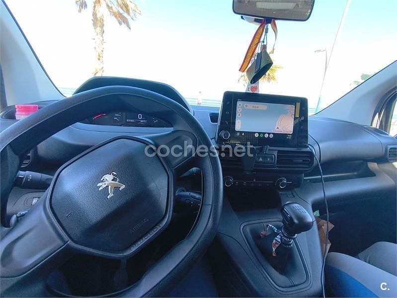 Usado Peugeot Rifter Allure 130 CV (95 kW) 2023 Blanco Monovolumen