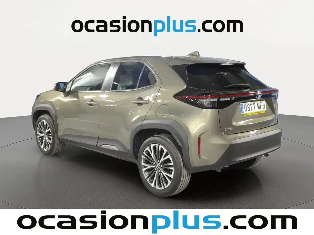 Usado Toyota Yaris Cross Style 116 CV (85 kW) 2023 Marrón SUV