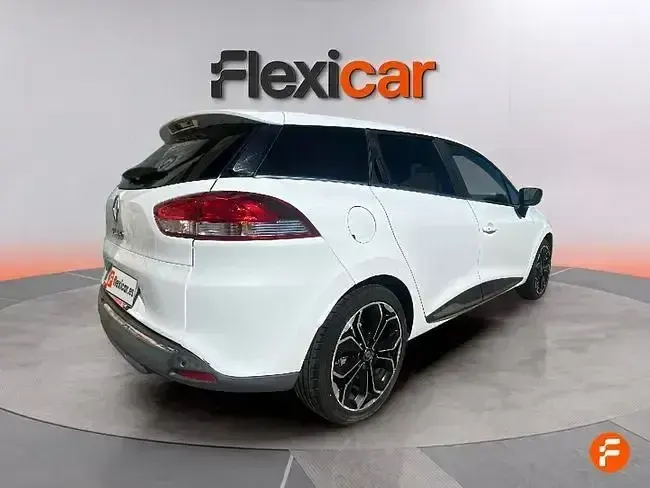Usado Renault Clio Zen 120 CV (88 kW) 2018 Blanco