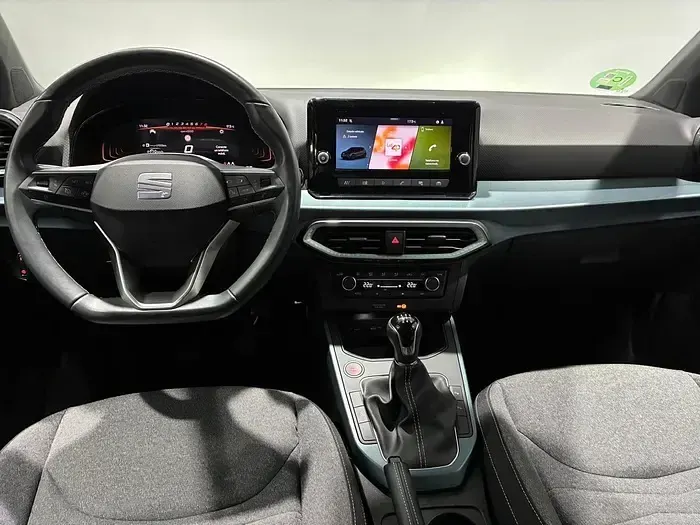 Usado Seat Arona Xperience 115 CV (84 kW) 2024 Azul SUV