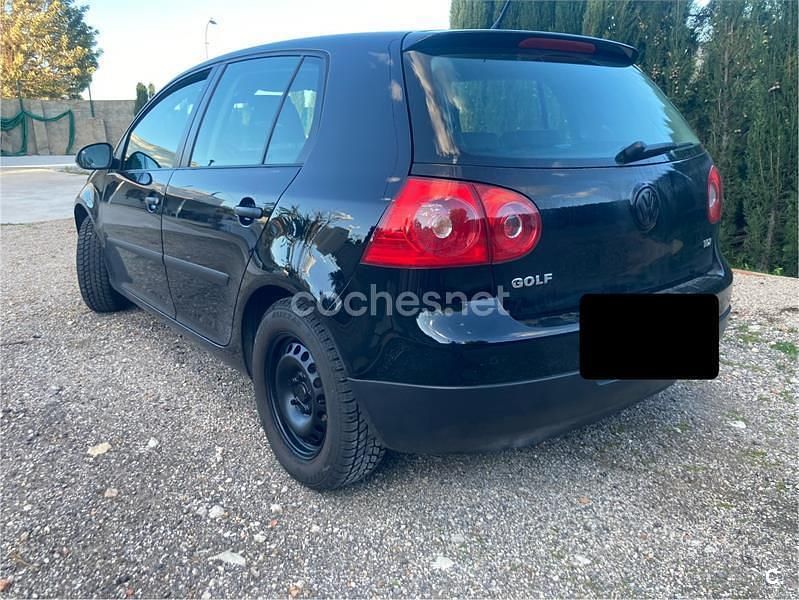 Usado VW Golf VI Highline 105 CV (77 kW) 2008 Negro Utilitario