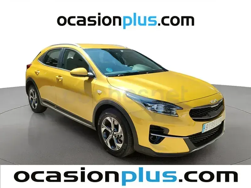 Usado Kia XCeed 160 CV (117 kW) 2022 Amarillo SUV