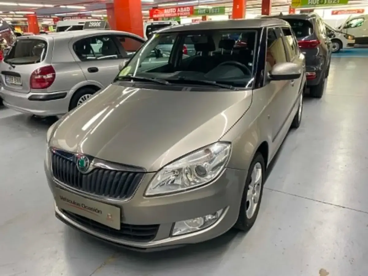 Occasion Skoda Fabia Ambition 60 ch (44 kW) 2011 Berline