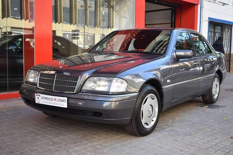 Gris Usado 1996 Mercedes C200 Elegance Berlina | 6990 € - Imagen 1/4