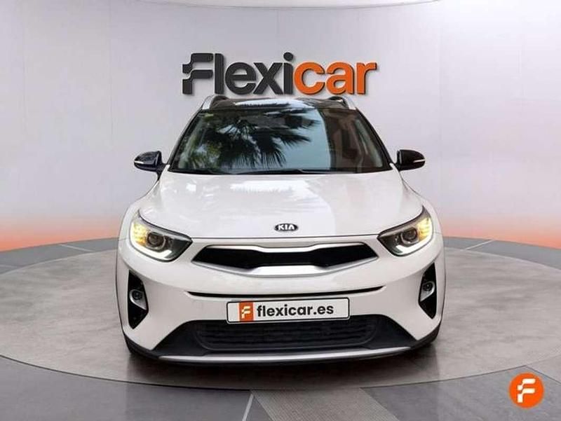 Usado Kia Stonic 120 CV (88 kW) 2019 Blanco SUV