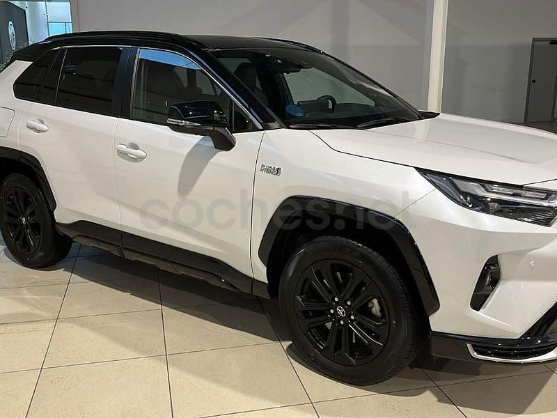 Usado Toyota RAV4 Hybrid Plus 306 CV (225 kW) 2024 Blanco SUV