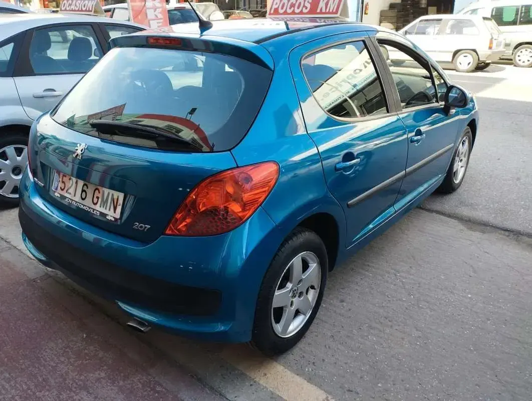 Usado Peugeot 207 95 CV (69 kW) 2009 Azul Utilitario