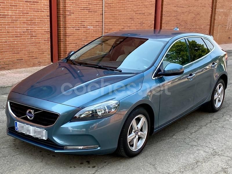 Azul Usado 2014 Volvo V40 Momentum Familiar | 12.500 € (Un poco caro) - Imagen 1/4