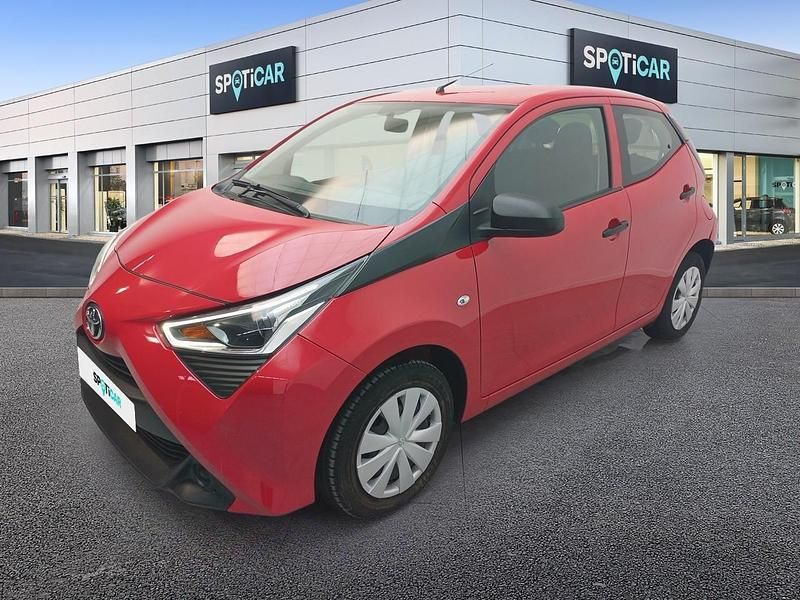 Rojo Usado 2022 Toyota Aygo Sport Utilitario | 11.900 € (Precio justo) - Imagen 1/4