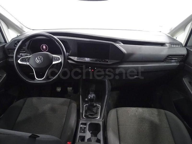 Usado VW Caddy Maxi 102 CV (75 kW) 2025 Plateado Monovolumen