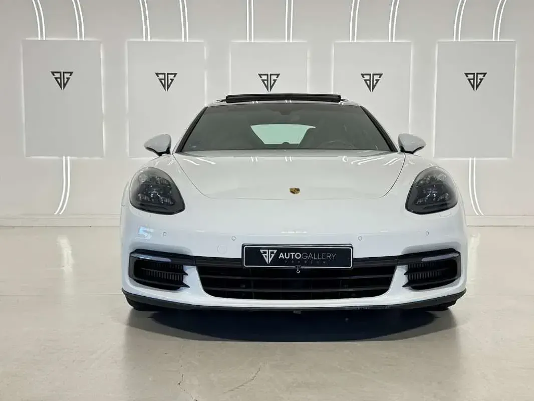 Usado Porsche Panamera 4 E-Hybrid 462 CV (339 kW) 2019 Blanco Utilitario